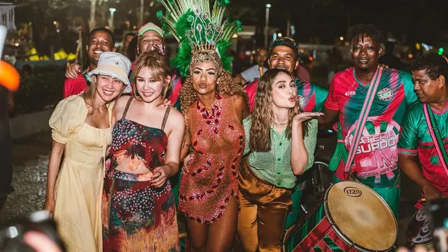 Luna Maya dan Vanesha Prescilla