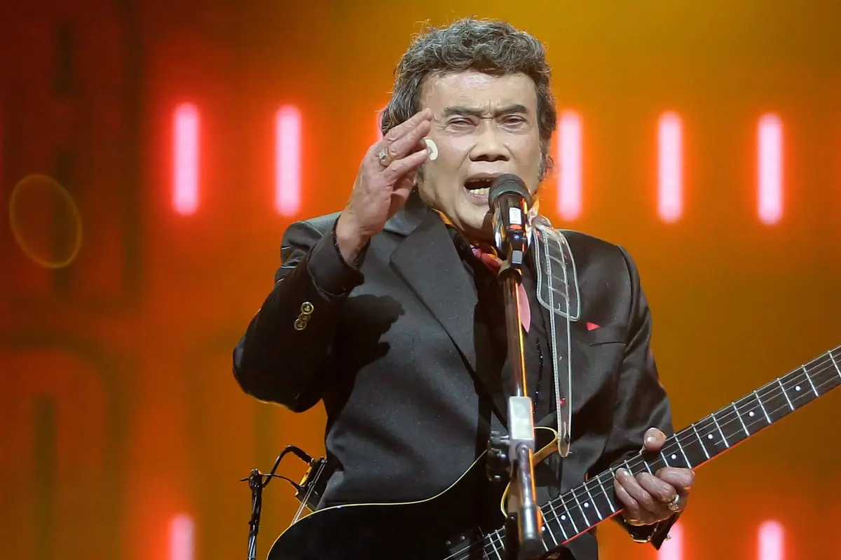 Rhoma Irama Cover Lagu BTS dan Duet Bareng Ridwan Kamil Serta Sandiaga Uno di HUT ke-28 Indosiar