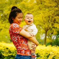 Ibu dan Anak. (dok. Unsplash/Dragon Pan)