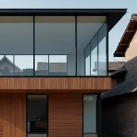 Ilustrasi Rumah Tingkat (Sumber Gambar: Meta AI)