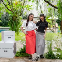 Keduanya merasa selera berpakaian mereka kini semakin mirip, sama-sama lebih menyukai outfit yang nyaman, effortless, dan mengikuti mood dibanding sekadar tampil mengikuti tren. [Dok/Uniqlo Indonesia].