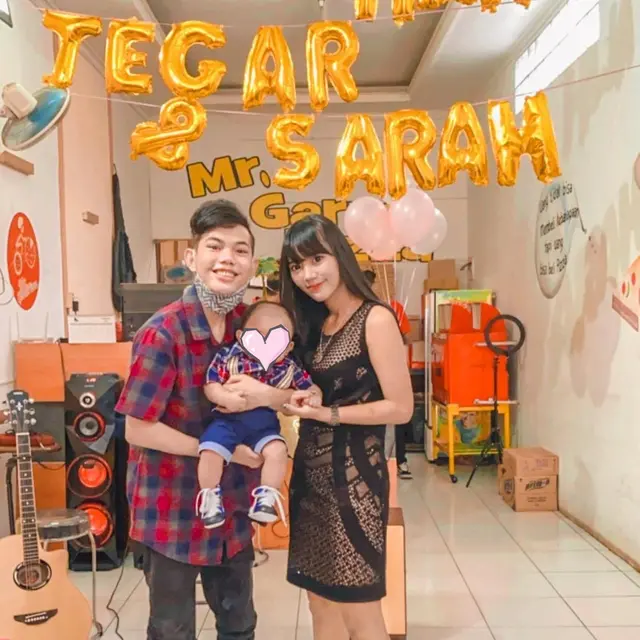 6 Potret Keluarga Kecil Tegar Septian, Akui Telah Bercerai dengan Sarah Sheilka