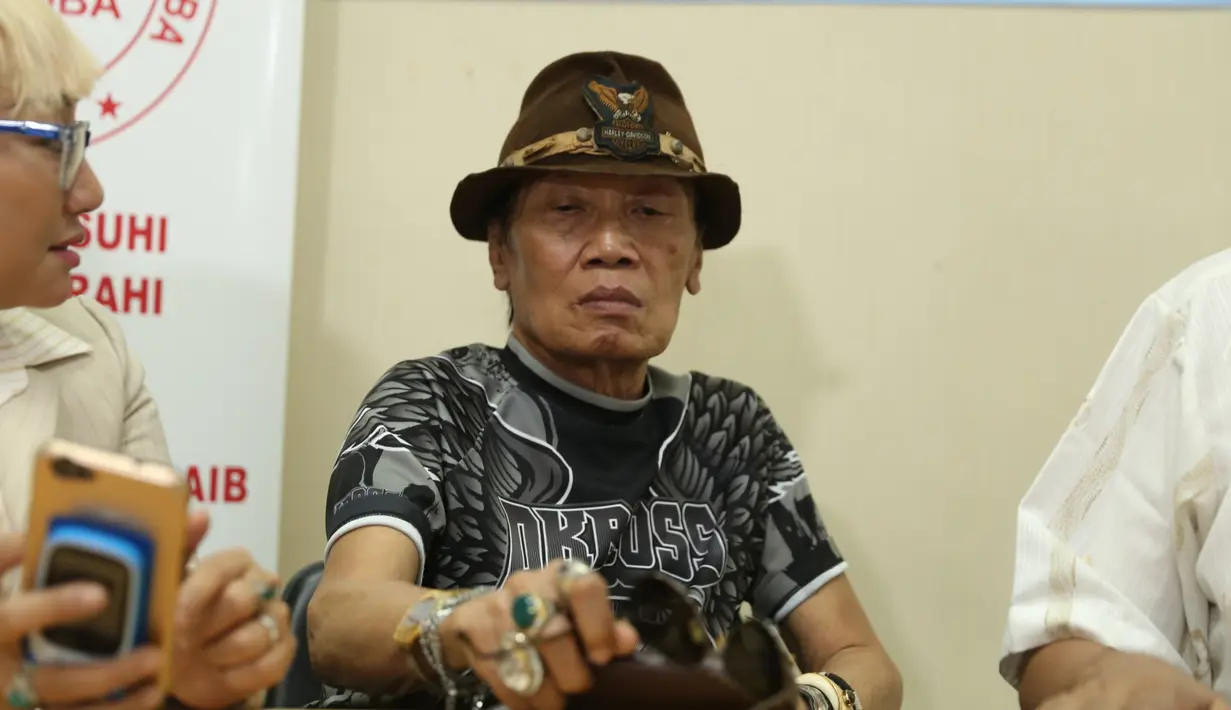 Kasus narkoba yang belum reda itu, polisi kembali mengamankan selebriti yang kedapatan menyimpan sabu. Aktor laga dan penyanyi Rizal Djibran Rabu (21/2/2018) ditangkap polisi di Bekasi. (Nurwahyunan/Bintang.com)