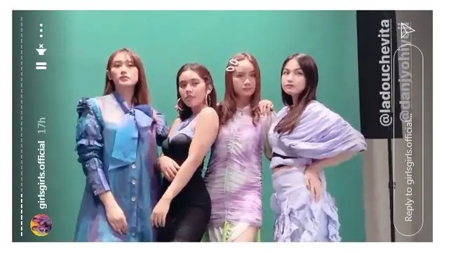 Debut dalam Girlgrup, Ini 7 Potret Kompak Amanda Caesa dengan Member Girls Girls