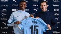 Marc Guehi resmi bergabung dengan Manchester City. (Dok. Man City)