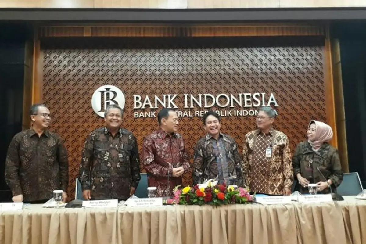 Dewan Gubernur Bank Indonesia menggelar media briefing dengan tema Perekonomian Terkini, Prospek dan Arah Kebijakan Bank Indonesia, Kamis (28/12/2017). (Ilyas/Liputan6.com)