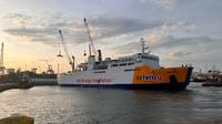 PT ASDP Indonesia Ferry (Persero) kembali memberangkatkan KMP Jatra I untuk mendukung distribusi bantuan. (Foto: ASDP)