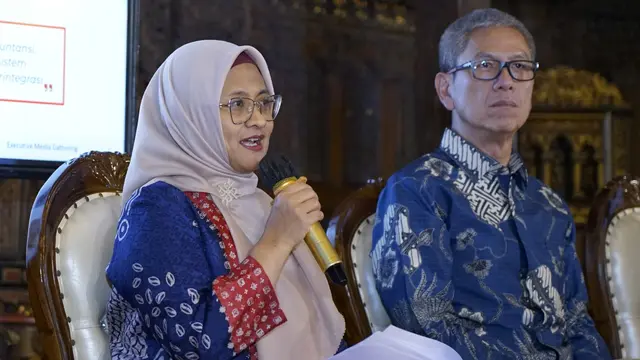 Direktur Utama Telkom Dian Siswarini