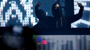 Lirik Lagu Alan Walker Feat Sabrina Carpenter On My Way News