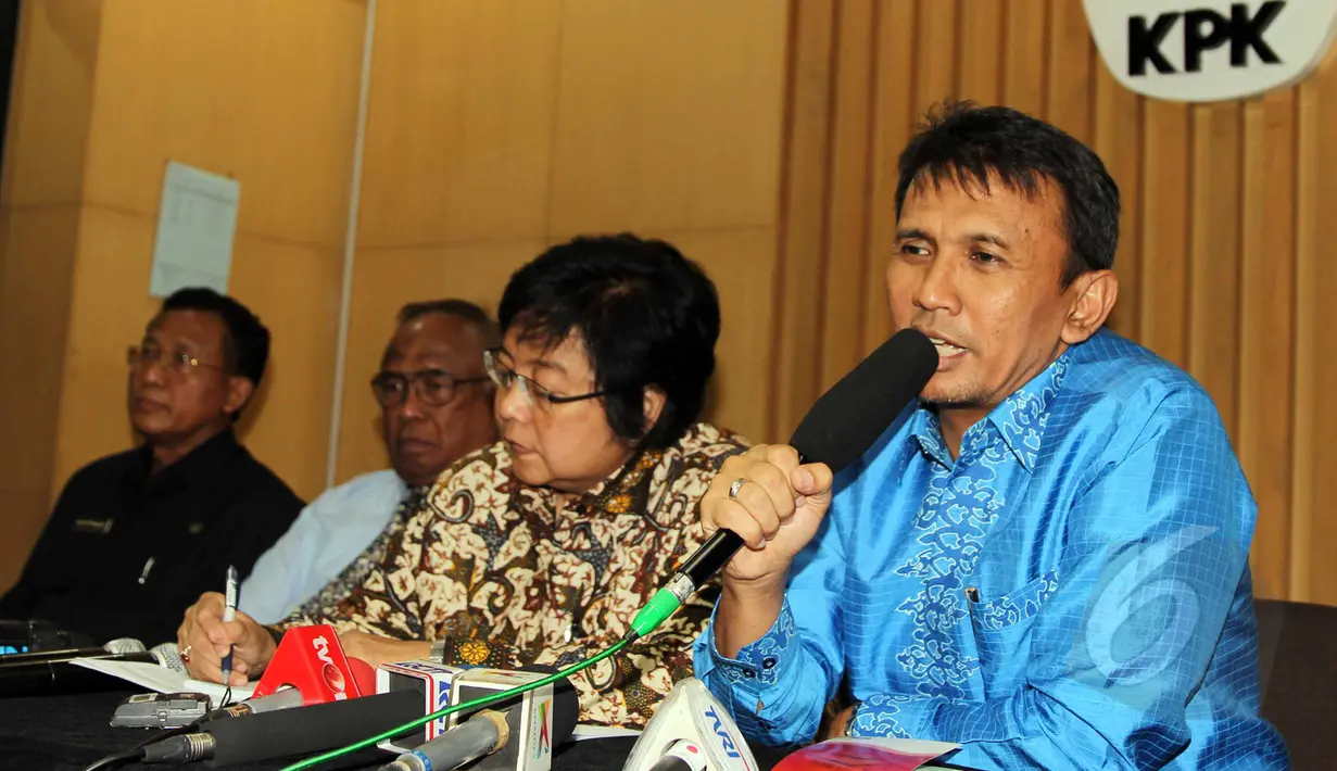 Suasana konferensi pers terkait eksekusi lahan sawit di Padang Lawas, Sumatera Utara, Gedung KPK, Jakarta, Selasa (28/4/2015). (Liputan6.com/Helmi Afandi)
