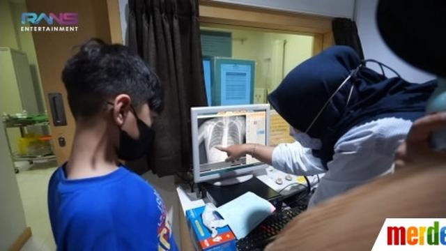 Rafathar saat dibawa Nagita Slavina ke Rumah Sakit