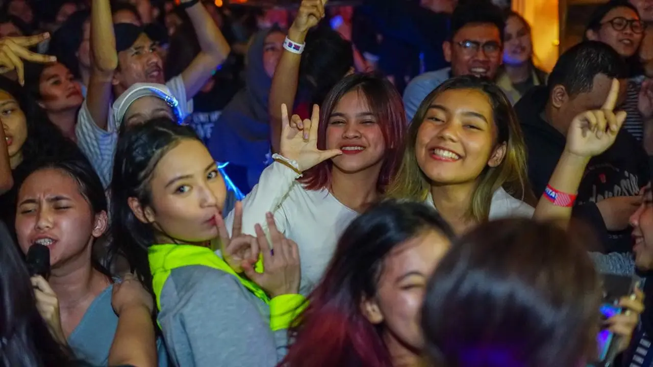 Friday Noraebang, Bukan Cuma Wadah Bagi Para Penggemar KPop