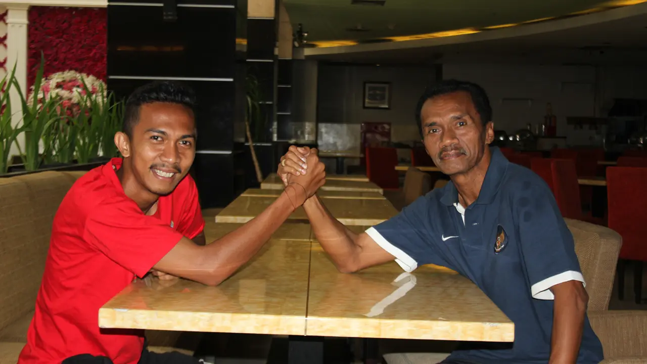 Gideon Marcel dan Frans Sinatra