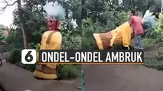 Ada saja tingkah pemain ondel-ondel satu ini.