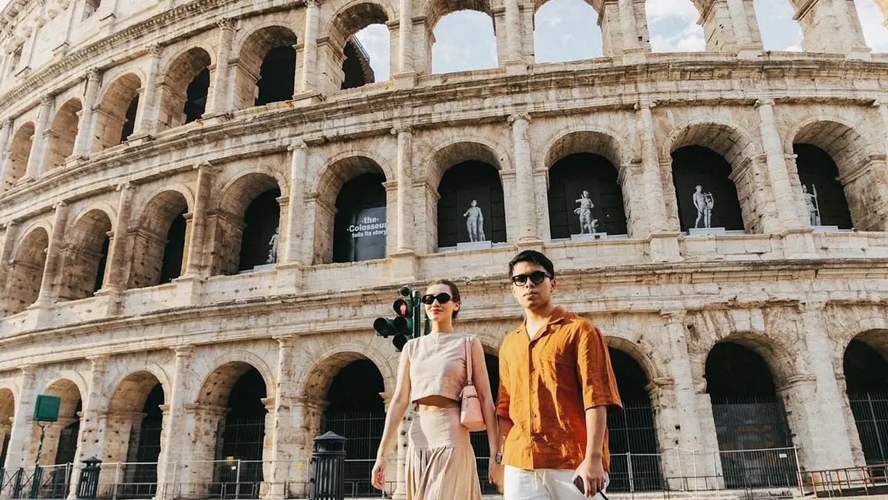 Dipuji Berkelas, Gaya Aaliyah Massaid Tenteng Tas Favorit Old Money saat Honeymoon di Eropa
