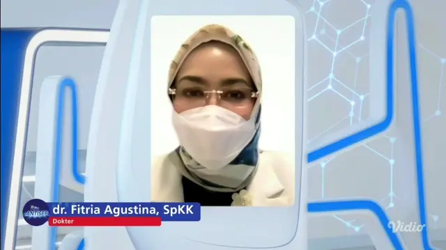 dr. Fitria Agustina, SpKK di Fimelahood From Home X SoKlin Antisep: Perubahan Kecil, Perlindungan Besar.