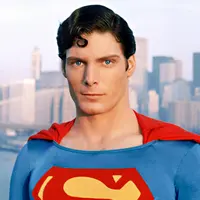  Christopher Reeve, pemeran Superman yang mengalami kemalangan di puncak popularitasnya.