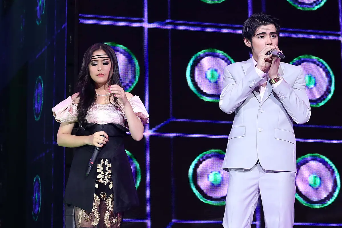 Prilly Latuconsina dan Aliando Syarief