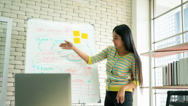 Hobi Bikin Podcast, Yuk Jajal Berkarir di Dunia Broadcast! (sub 2)