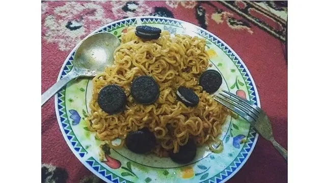 Potret 6 Mi Campur Makanan Lain Ini Indonesia Banget