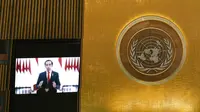 Presiden Joko Widodo atau Jokowi menyampaikan pidato secara virtual di Sidang Majelis Umum PBB, Rabu (22/9/2021). Jokowi menyampaikan, jaminan terhadap hak-hak perempuan dan kelompok minoritas harus terus ditegakkan. (Eduardo Munoz/Pool Photo via AP)