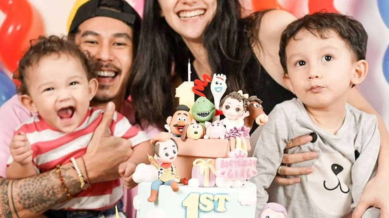 6 Momen Hangat Ulang Tahun Anak Kedua Fandy Christian dan Dahlia Poland, Sederhana