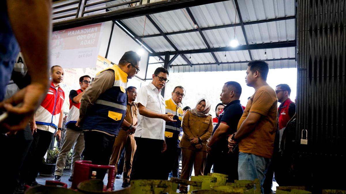 Wamen ESDM Turun ke Mandailing Natal, Pastikan BBM, LPG, dan Listrik Aman Saat Nataru