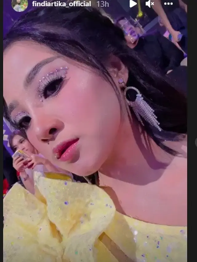 Findi Artika di Indonesian Dangdut Awards 2021 (Foto: Instagram/@findiartika_official)