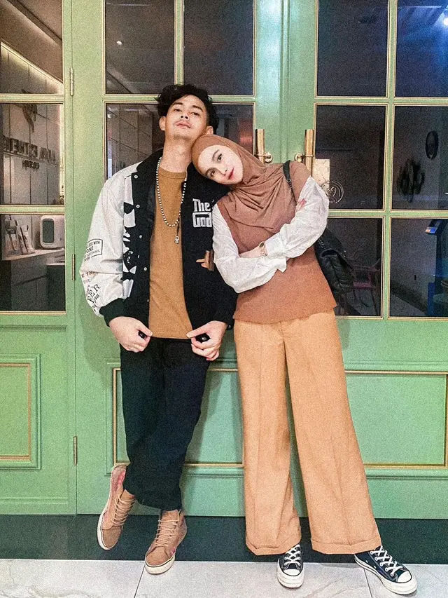 Hamil Anak Kedua, Ini 6 Potret Mesra Miqdad Addausy dan Nadya Fricella