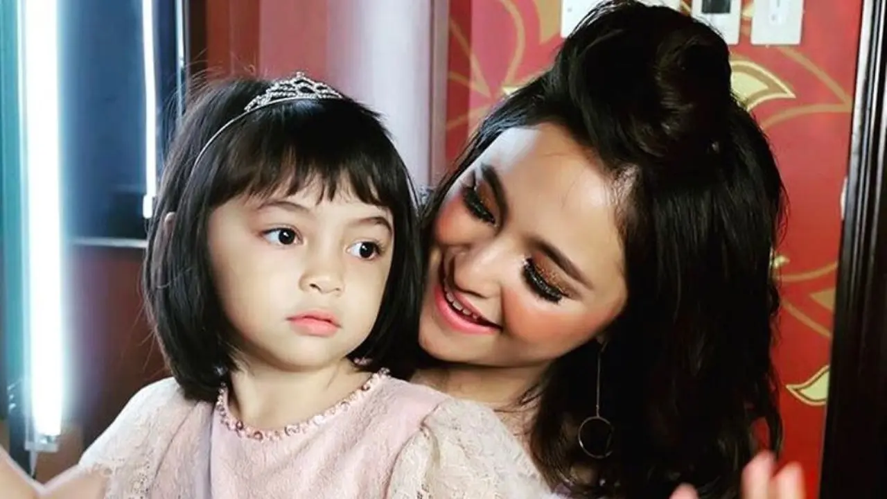Marshanda dan Sienna