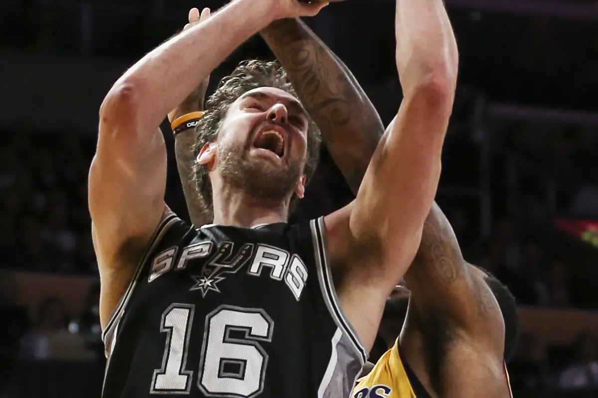 San Antonio Spurs, Pau Gasol 