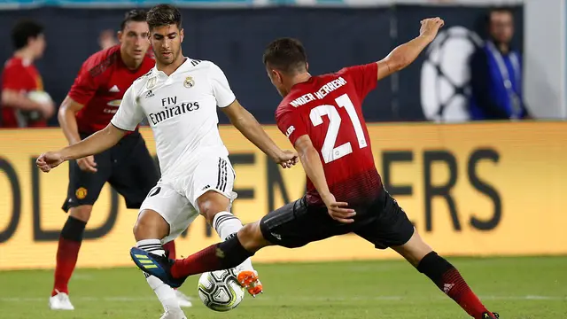 Gol Sanchez dan Herrera Antar MU Kalahkan Real Madrid