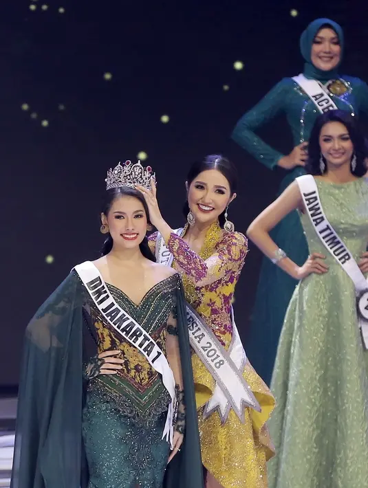 Frederika Alexis Cull -Puteri Indonesia 2019