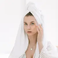 Penelitian ungkap 7 penyebab utama wajah terlihat lebih tua sebelum waktunya. (pexels/ekaterina bolovtsova).