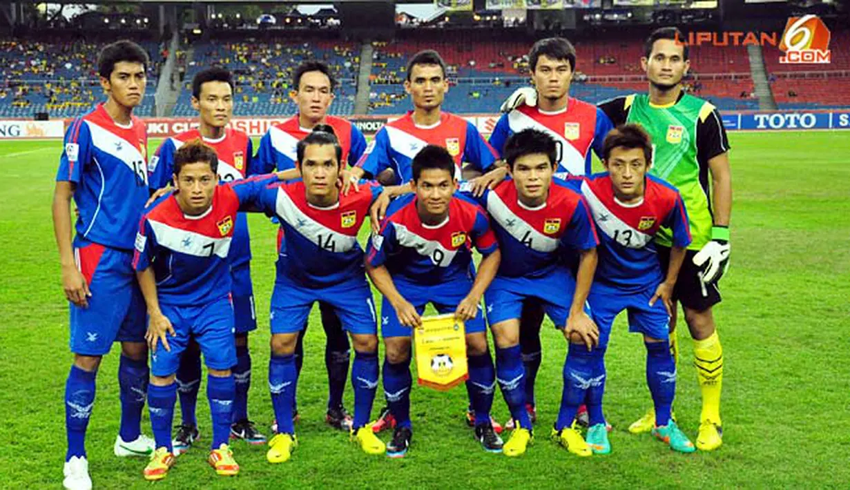 Sesi Foto Timnas Indonesia sebelum bertanding melawan Laos di Piala AFF Suzuki 2012, di Stadion Bukit Jalil, Kuala Lumpur, Malaysia. Kamis, 25 November 2012. Pertandingan Berakhir seri 2-2.