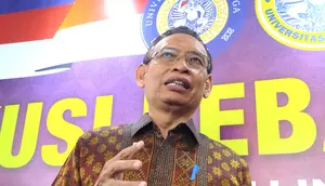 Rektor Universitas Airlangga (UNAIR) Prof Dr Mohammad Nasih dalam forum diskusi kebangsaan di Jakarta. (Foto: Liputan6.com/Ady Anugrahadi).