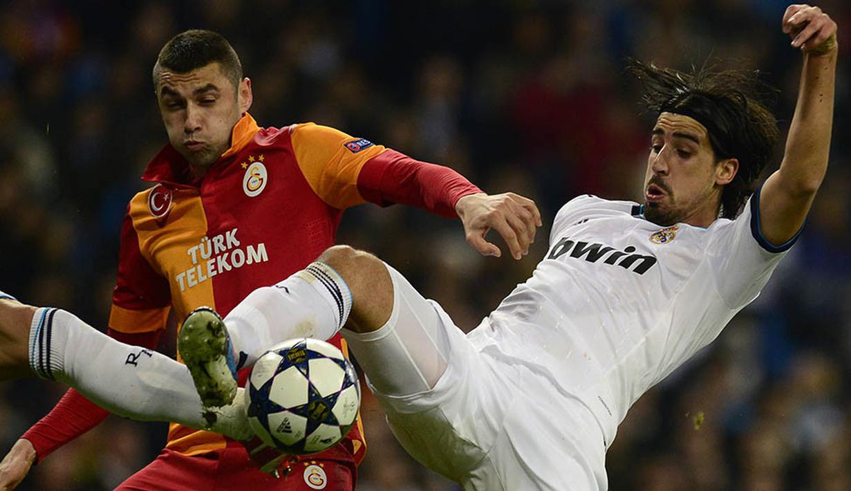 6. Sami Khedira - Setelah memenangkan tujuh trofi bersama Real Madrid, gelandang Jerman ini memilih gabung dengan Juventus. Mendatangkannya Si Nyonya Tua kembali mendapatkan berkah dari status bebas transfer. (Photo by JAVIER SORIANO / AFP)