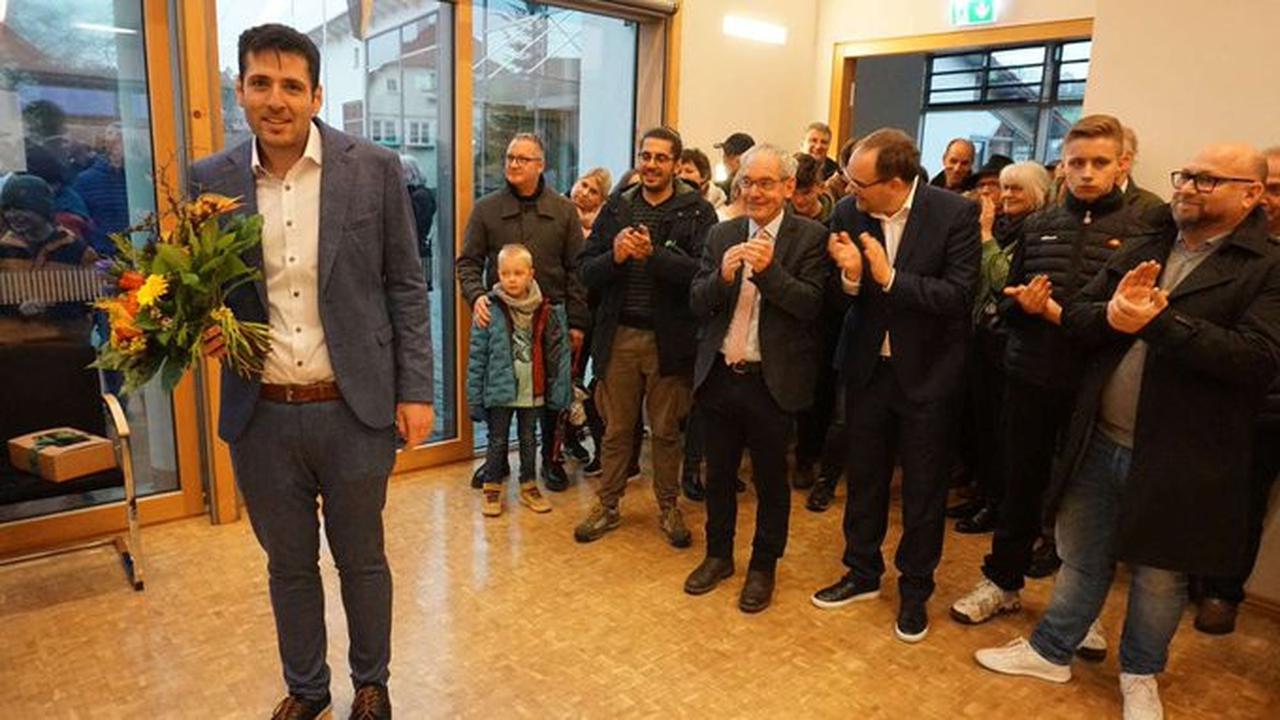 Ryyan Alshebl, seorang pengungsi asal Suriah yang berhasil memenangkan suara dalam pemilihan wali kota di sebuah desa di Jerman. (Foto: Twitter/@RightsGerman)