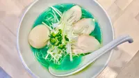 Jual Makanan Serba Biru, Restoran Ini Diburu Warganet