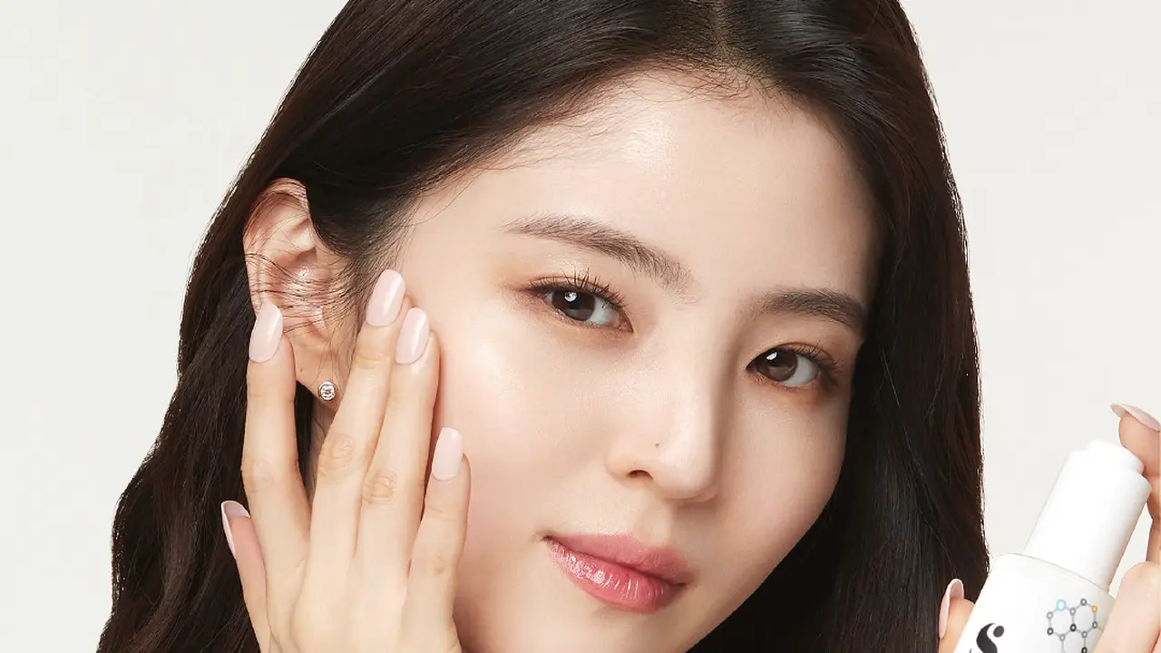 Melihat Pesona Han So Hee yang Terpilih Jadi Beauty Guru Skincare Lokal