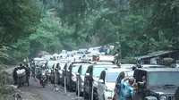 Kemacetan terjadi saat menuju Pelabuhan Merak, Banten. (Liputan6.com/Yandhi Deslatama)