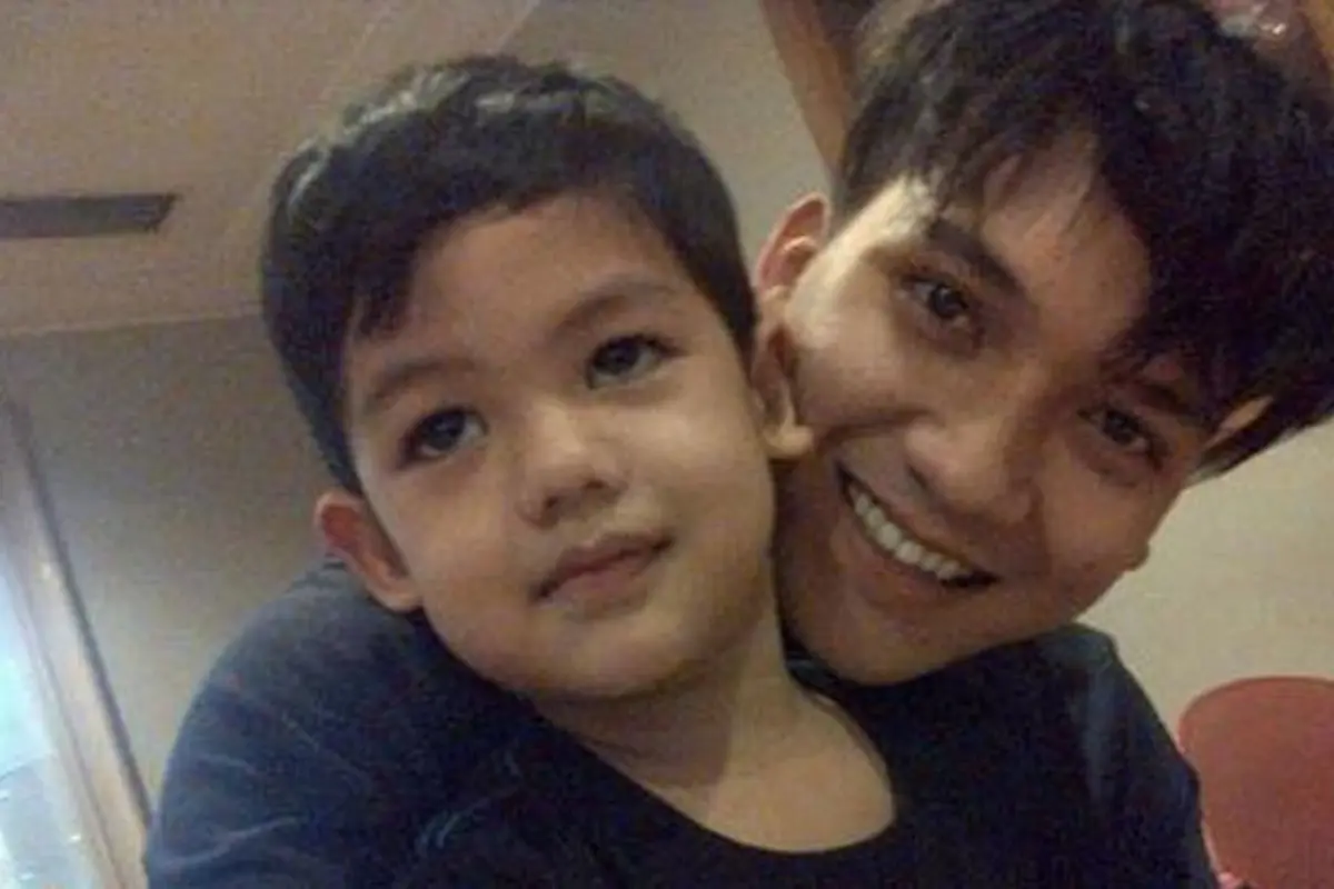 [Bintang] Egi John