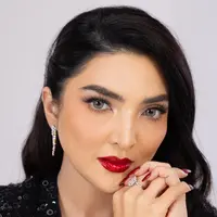 Gaya Stunning Glamor Ashanty Kenakan Perhiasan Berlian. dok. Diamond Pavilion