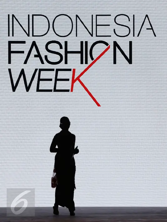 Perhelatan fesyen Indonesia Fashion Week (IFW) 2016 resmi digelar di Jakarta Convention Center, Kamis (10/3). Perhelatan fesyen terbesar di Indonesia itu akan digelar hingga 13 Maret mendatang. (Liputan6.com/Faizal Fanani)