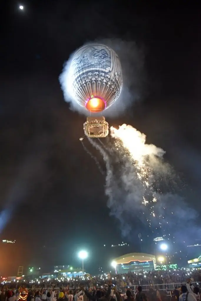 Festival Balon Api Taunggyi, Myanmar. (Sumber Foto: Getty)