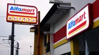 Alfamart. (junpinzon / Shutterstock.com)