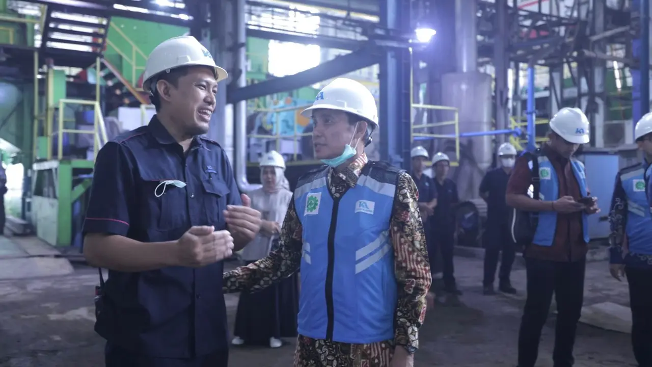 Direktur Utama Direktur Utama LPDB-KUMKM Supomo saat kunjungan kerja ke PG Trangkil di Kabupaten Pati, Jawa Tengah.Supomo saat kunjungan kerja ke PG Trangkil di Kabupaten Pati, Jawa Tengah. (Dok LPDB-KUMKM)