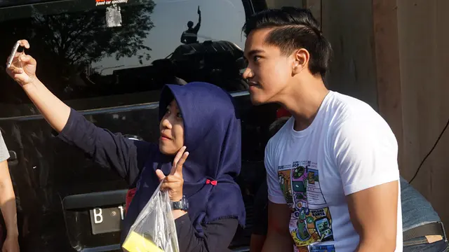 Kaesang Launching Kaos Kecebong