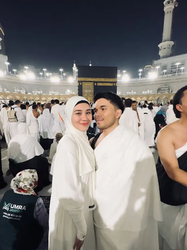 4 Potret Pasutri Thariq Halilintar dan Aaliyah Massaid Jalani Umrah, Perjalanan Penuh Syukur  (credit: instagram.com/thariqhalilintar)