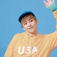 Xiumin merupakan salah satu personel EXO yang punya sifat pendiam. Personel EXO paling tua ini juga mengaku jika dirinya suka minum minuman beralkohol. (Foto: Soompi.com)